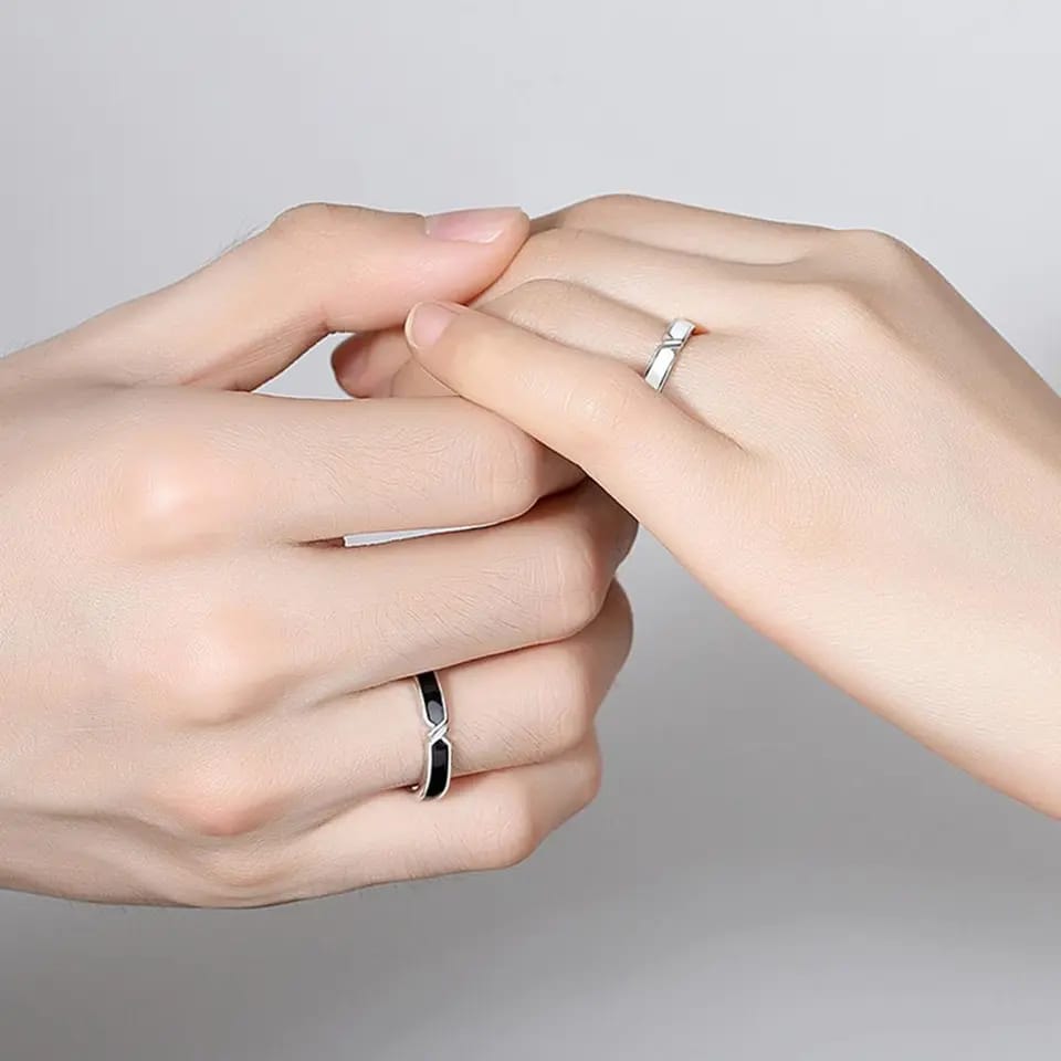 Promise Rings for Couples – Some essential items to consider when  purchasing rings - Mogul